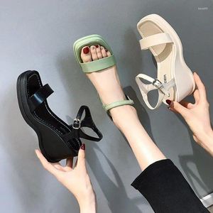 Klädskor sandaler för kvinnor gröna damer kil med plattform vattentät sommar 2023 medelstora klackar skor kilar klack ett ord dagligen
