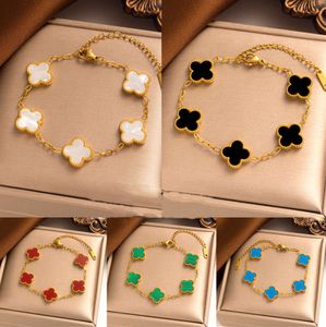 18k Gold Plated Classic Fashion Charm Armband Four-Leaf Clover Designer smycken Elegant pärlemor armband för kvinnor och män hög kvalitet Rxof