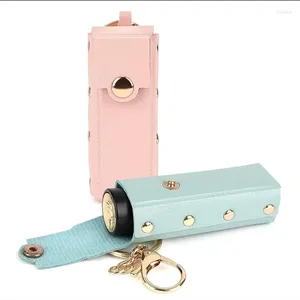 Nyckelringar Lipstick Organizer Keychain Leather Case With Mirror for Women Portable Lip Gloss Bag Holder Travel