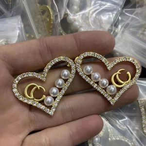 Women Designer Stud Earrings Heart G Letter Small White Pearls Original Logo Luxury Trendy Brass Engagement Hoop Wholesale