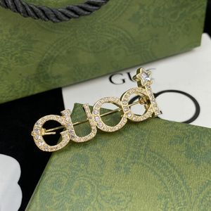 Gold G Designerstifte Brosche für Frauen Männer legiert Mode Kristallperlen Brosche Stift Juwely für Partygeschenk