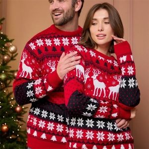 Family Matching Outfits Winter Women Men Couples Matching Outfits Christmas Sweater Jacquard Print Jumpers Warm Thick Pullover Top Xmas Family Look 231123