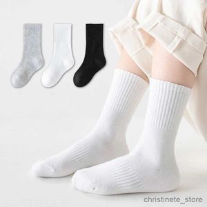 Barnstrumpor Tre längder av barn Socks pojkar flickor svart vit grå randiga strumpor baby barn skola student uniform strumpor sport kläder r231204