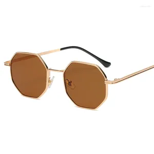 Okulary przeciwsłoneczne 2023 Modna próbka Vintage Women Classic Retro Metal Multilateral Mężczyźni Słońce Hurtowe zaawansowane okulary