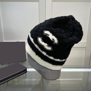 Designer Beanie Luxury Hat Sticked Woolen Hat Fashion Mens and Womens Fall/Winter Thermal Hat Officiell webbplats Version 1: 1 Högkvalitativ hatt Fabriksbutik
