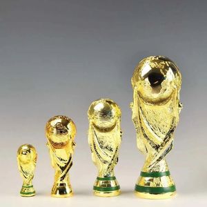 Artes e ofícios europeu resina dourada troféu de futebol presente mundo troféus de futebol mascote decoração de escritório em casa