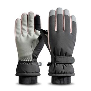 Ski Gloves Outdoor Autumn And Winter Riding Can Touch Screen to Keep Warm Velvet Waterproof Non slip 231124