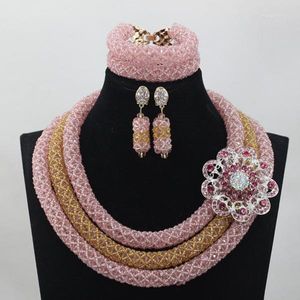 Kolye küpeleri seti pembe/şampanya 3 sıralar boncuklar düğün mücevher moda kostüm Afrika Nijeryalı Kristal Gelin AMJ005