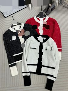 1122 L 2023 Runway Autumn Brand SAme Style Sweater Long Sleeve Black White Red Crew Neck Womens Clothes High Quality Womens qian