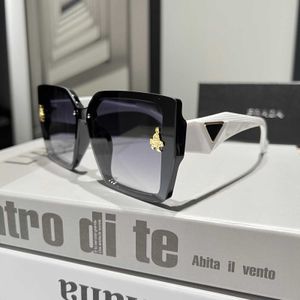 Moda Pradd Cool Sunglasses Designer Novo P Gradiente Home Triângulo Aparado para Homens e Mulheres Universal Ins Rede Rede Vermelha Quadro Quadro Tiro de Rua