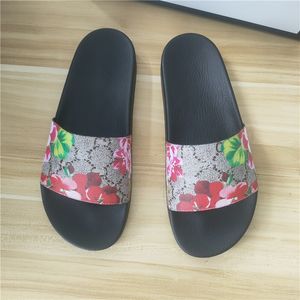 Erkekler Kadın Tasarımcı Sandalet Kaydırıcı Doğru Çiçek Ayakkabı Yılan Slayt Slide Yaz Geniş Erkekler Düz Sandal Terlik Boyutu 35-46