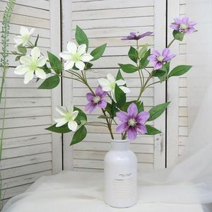 Fiori decorativi 1pc 85cm Fiore artificiale Bianco Viola Blu Elegante 5 forchette Clematide di plastica Colori vivaci Decorazione di nozze per la casa