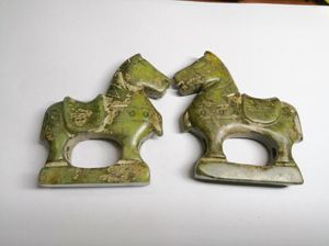 Charms 1pc Beautiful And Cute Old Hand-Carved Jade Chinese Sculpture Standing War Horse