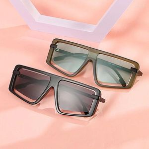 Sunglasses Large Frame Joined Body Women's Brand Designer Fashion Sun Glasses Classic Men Vintage Eyewear UV400 Gafas De Sol