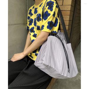 Вещевые сумки Miyake, плиссированная дорожная сумка, корейская модная дизайнерская сумка на плечо 2023, сумка-тоут для женщин