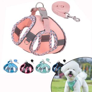 Dog Collars Leashes Dog Harness and Leash Set 1.6 m Traction Leash Reflective Breseable Adgationable Dog Vest Strap Outdoor Walking Pet Supplies 231124