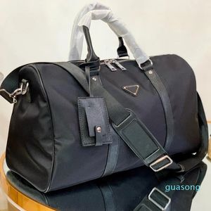 Tasarımcı-Moda Siyah Naylon Duffle Bag 42cm Tasarımcılar Bagaj Çantaları Erkek Kadın Omuz Seyahat Çantası Büyük Kapasiteli Su geçirmez Duffel Bag Çanta