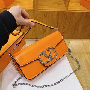 Womens Handbag Valentins Luxury Designer 2023 Ny vår/Summer Fashion Chain Small Square Crossbody One Shoulder Bags Tide X07W3