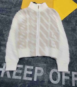 marka damskie dzianinowe swetr Designer Ubranie dla kobiet jesienne topy moda logo logo z długim rękawem kurtka ciepła okrągła szyjka kardigan 22 maja