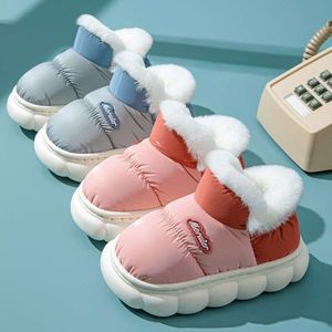 Saco de chinelo infantil de inverno com sapatos de algodão para pais e filhos, pelúcia quente, antiderrapante espessado e sapatos à prova d'água para baixo