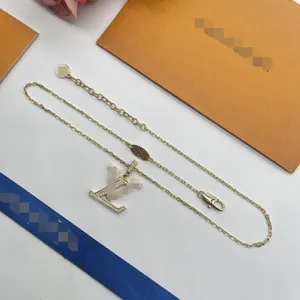 Luxury brand necklace pendant designer fashion jewelry cjeweler letter plated gold silver chain for men woman trendy tiktok have necklaces jewellery VN-31