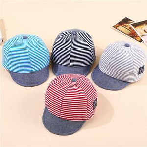 Caps Summer Cotton Baby Hat Casual Striped Boys Girls Baseball Beret Kids Toddler Spädbarn Soft Eaves Peaked Hats Justerbar huva Cap P230424