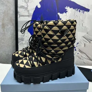 Luksusowe projektanty damskie krótkie buty zimowe modne wodoodporne buty na płaskie buty śniegu płaskie dno 35-41 z pudełkiem