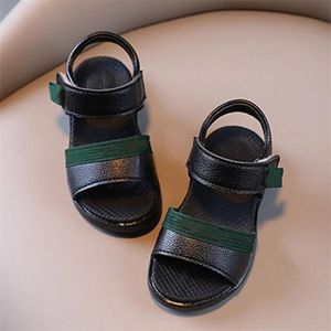 Designer sandaler pojkar sommar barn skor mode lyxiga lätta mjuka lägenheter småbarn baby flickor spädbarn casual strand barn utomhus sneaker