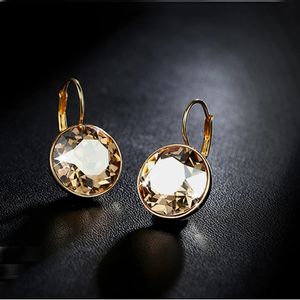 Stud 11.11 Försäljning Christia Bella Dangle örhängen gjorda med Österrike Crystal Rose Gold Color Earings Fashion Jewellery for Women Gift 231124