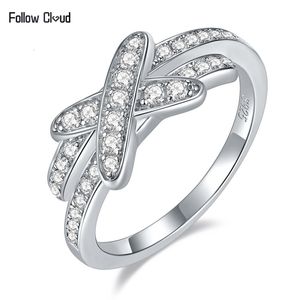 Pierścień Solitaire Podążaj za chmurą 0 35 Wedding Diamond Band Women Ss X Kształt krzyżowy 925 SREBRE Srebrny D Color Fine Jewelry 230424