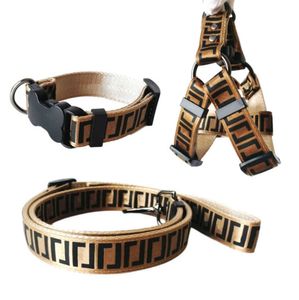 Fashion Accessories FF Luxury Dog Collars Leashes Set Designer Leash Seat Belts Pet Collar and Pets Chain with for Small Medium Large s Cat Chihuahua 56ess