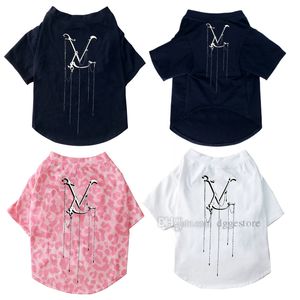 Camisetas para cães de grife roupas para cães de marca com estampa clássica de letras de algodão para verão para animais de estimação, moletom macio e respirável para cachorros, pulôver para cães pequenos e médios XL A651