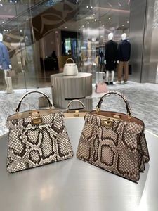 FD Women Designer Fashion Bags Luxury Vintage Crocodile Bags Ladies Cosmetic Top Designer Shoulder Bags Ladies Crossbody Bags Classic Bucket Bag