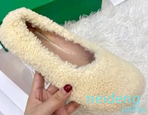 Designer feminino sapatos casuais itália baixo corte alto carta tênis de alta qualidade bege