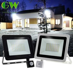 Lâmpadas de gramado LED Floodlight PIR Motion Sensor Branco / Branco Quente IP66 AC220V Projetor Exterior Spotlight SMD2835 Iluminação Externa Lâmpada de Assoalho Q231125