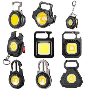 Torce elettriche Portachiavi LED Clip tascabile portatile Torcia ricaricabile USB Lampada Magnete Lanterna leggera da arrampicata