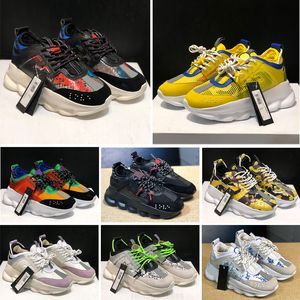 2023 Chain Reaction Designer Shoes For Men Women Platform Sneakers Gummi Suede Triple Black White Bluette Red Mens Casual Trainers Luxury Plate-Forme