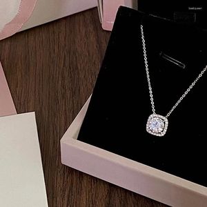 Chains Shine Sugar Cube Zircon Geometric Pendant Necklace Square Clavicle Chain Women Fashion Jewelry Gift