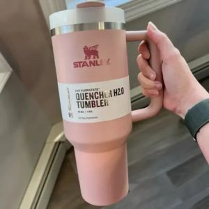 Ready to Ship Trends Water Bottles Pink Stanly 40oz Mugs With Handle Insulated Tumblers Lids Straw Stainless Steel Coffee Termos Cup With logo