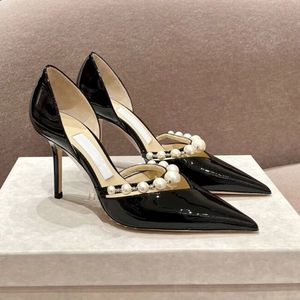 Обувь обувь Hak Tinggi Wanita Eropa Dan Amerika Baru Menunjuk Sabuk Mutiara Stiletto Kulit Paten 230425