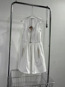 캐주얼 드레스 2023 유럽 패션 밴드 디자인 기술 실크 민소매 드레스