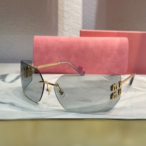 Miumius Metal Solglasögon Kvinnliga glasögon Modern Sofistikering Lätt Rimless Curved Lens Design Euro American Runway Style 1 Quality Chiristmas