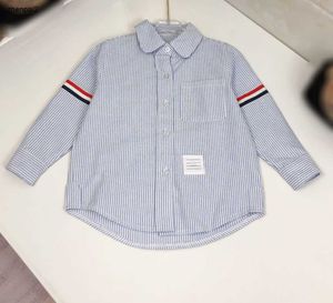 Camisa de bebê de luxo lapela meninos casaco tamanho 90-130 cm de alta qualidade crianças roupas de grife listra design criança blusas nov25