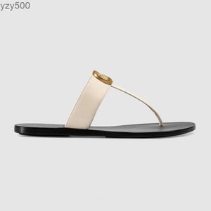 Gucci Guccie GG Вы Herren- und Damenmode, Schwarz, 10 mm, Marmont-Leder, Tanga-Sandalen, Erwachsene, Unisex, Strand, lässige Hausschuhe, Größe Euro 35–45, Gglies AV4K