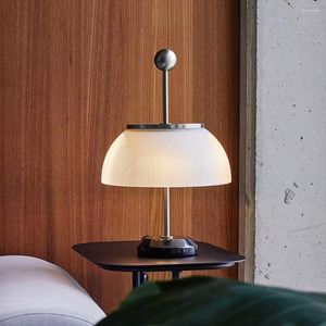 Bordslampor konst modern ledd skrivbord lampa glas lampskärm enkel sovrum sovrum lampor nordisk kreativ designer heminredning