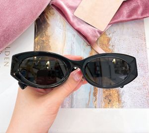 11Ws Gold Black Oval Sunglasses para mulheres Vicos de moda de verão Gafas De Sol Designers Sunglasses Shades Occhiali Da Sole UV400 Eyewear com caixa