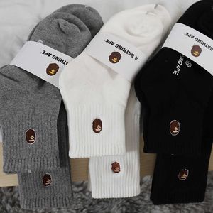 Socks Japanese tide brand AAPE ape head in the tube towel bottom men's black and white gray sports T230425