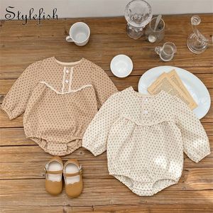 Rompers Ins spring romper baby girl clothes floral round neck baby long sleeve jumpsuit baby vintage romper 230425