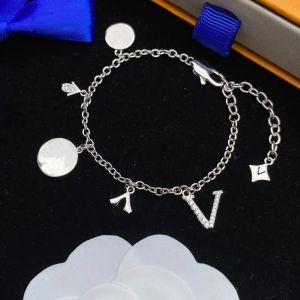 Marca de jóias moda pulseira jóias luxo diamante pulseiras para homens amor pulseiras corrente de ouro prata pulseira presente de casamento bijoux carta l caixa bom