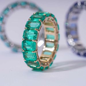 Stargem Grown Green Gemstone Alyans Kadın 14K Altın Kuyumcu Kesme Laboratuar Emerald Ring